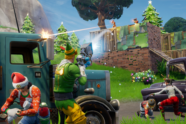 Fortnite : Fouiller entre une pile de voitures, une sculpture de pierre et un cercle de haies